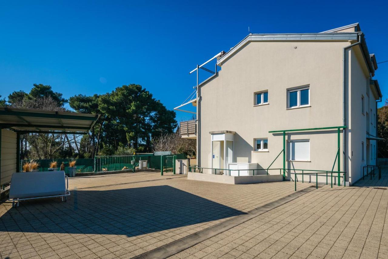 Apartment Manto Free Parking Rovigno Esterno foto