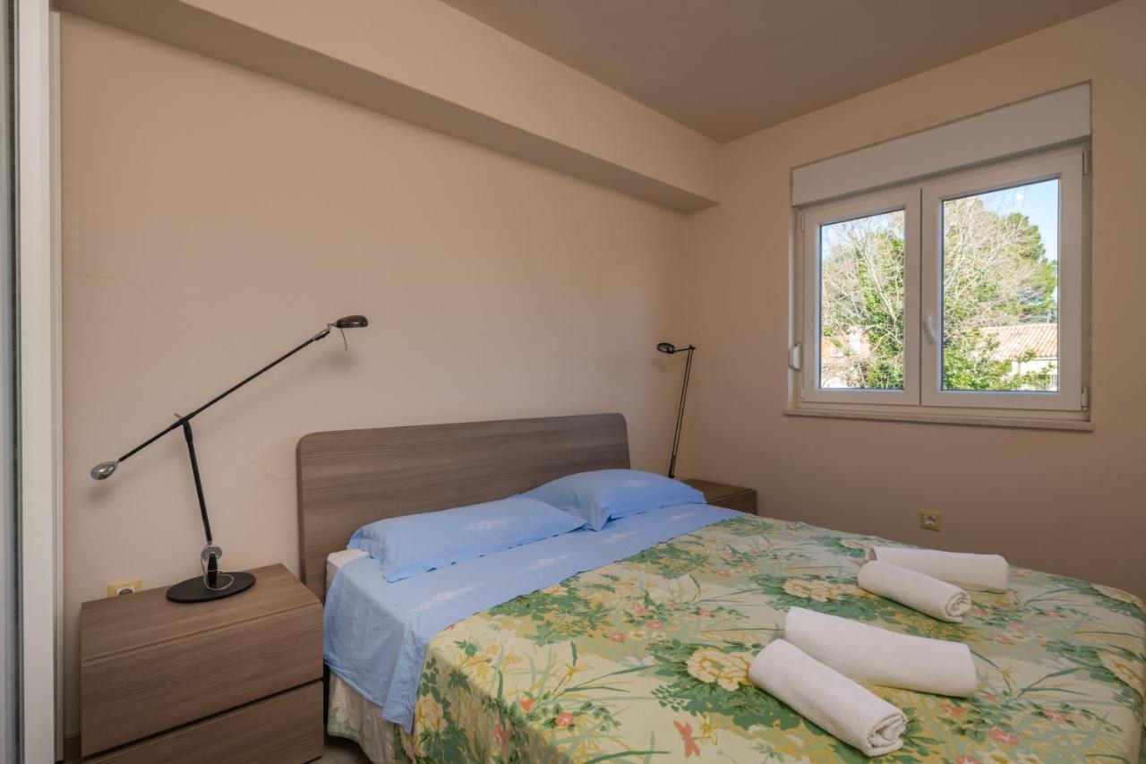 Apartment Manto Free Parking Rovigno Esterno foto